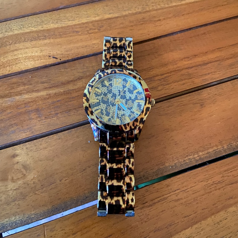 Leopard Guess watch